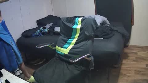 Muffdiver online show from 03.05.26