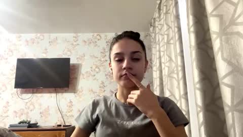 Tia online show from 02.05.26