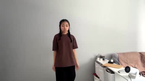 Mia online show from 03.11.26