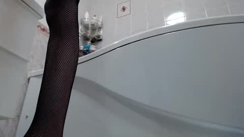 Snapshot of mullty chatting on 12.24.24 Mullty online show from 12.24.24