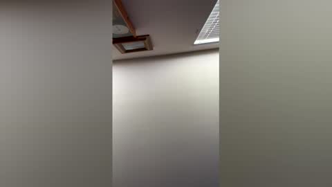 mum223969 online show from 04.19.26