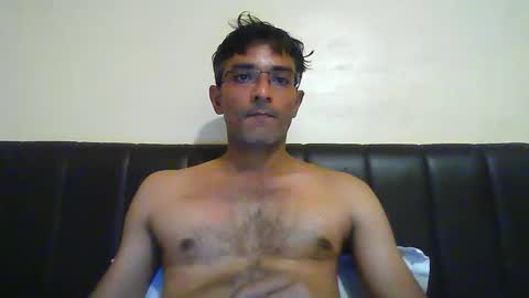 Snapshot of mumbaimonster8inch chatting on 10.21.25 rajesh engineer online show from 10.21.25