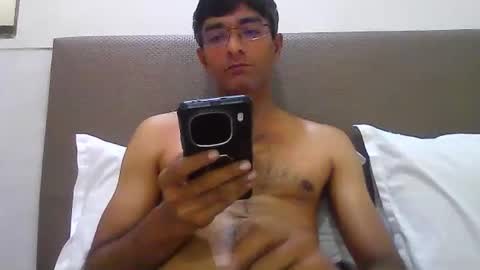 Snapshot of mumbaimonster8inch chatting on 11.10.25 rajesh engineer online show from 11.10.25