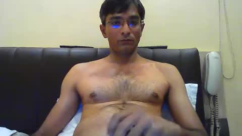 Snapshot of mumbaimonster8inch chatting on 11.16.25 rajesh engineer online show from 11.16.25