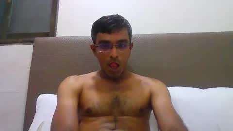 Snapshot of mumbaimonster8inch chatting on 11.25.25 rajesh engineer online show from 11.25.25