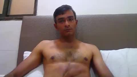 Snapshot of mumbaimonster8inch chatting on 12.01.25 rajesh engineer online show from 12.01.25