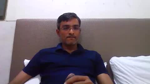 Snapshot of mumbaimonster8inch chatting on 12.03.25 rajesh engineer online show from 12.03.25