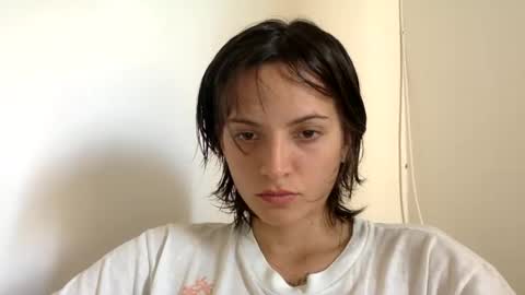 Snapshot of munchi_ chatting on 01.10.25 online show from 01.10.25