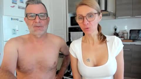 LOVELY JULIA  Peter DAY online show from 02.10.26