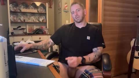 Snapshot of murdockjones7989 chatting on 11.17.25 murdockjones7989 online show from 11.17.25