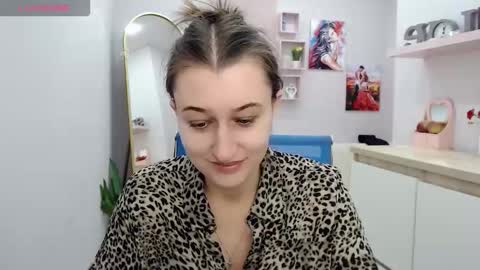 muriel_elvin online show from 10.06.25