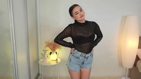 Snapshot of murpurr chatting on 10.28.25 ALICE online show from 10.28.25