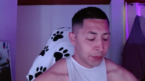 Snapshot of muscle_cock32 chatting on 02.17.26 David Big online show from 02.17.26