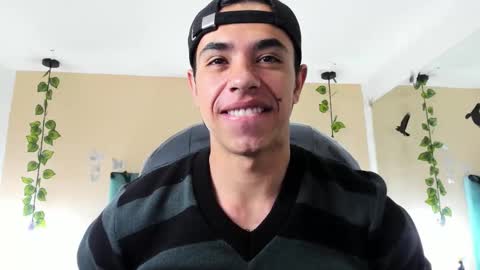 muscle scott online show from 10.14.25