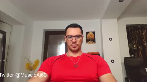Snapshot of muscleaj69 chatting on 10.12.25 AJ online show from 10.12.25