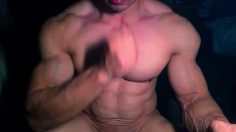 Snapshot of musclebredon chatting on 11.07.25 BRENDON online show from 11.07.25