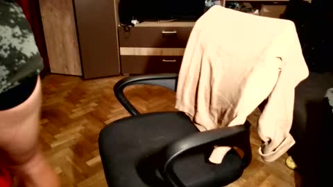 Snapshot of musclebredon chatting on 12.16.25 BRENDON online show from 12.16.25