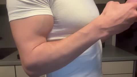 musclehair3 online show from 03.19.26