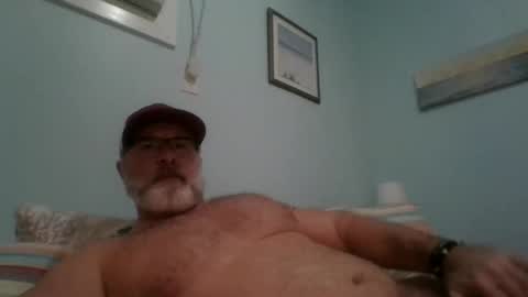 Snapshot of musclemeat41 chatting on 12.18.24 musclemeat41 online show from 12.18.24