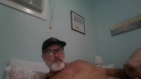 Snapshot of musclemeat41 chatting on 10.24.25 musclemeat41 online show from 10.24.25