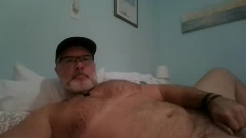 Snapshot of musclemeat41 chatting on 11.18.25 musclemeat41 online show from 11.18.25