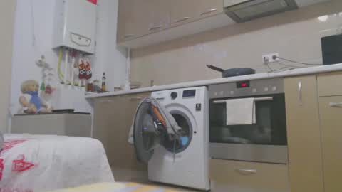 Snapshot of musclesqueen chatting on 01.14.25 MusclesQueen online show from 01.14.25