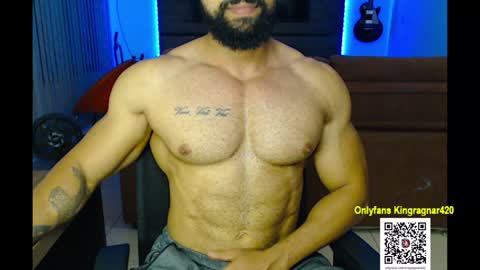 Snapshot of muscleweed420 chatting on 12.14.24 Ragnar   online show from 12.14.24