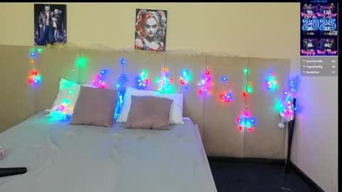 Snapshot of musclexxxbarbie chatting on 01.12.25 Eva online show from 01.12.25