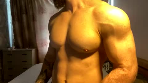 Snapshot of muscularjuggler chatting on 05.30.26 muscularjuggler online show from 05.30.26