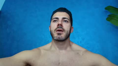 Snapshot of muscularmaster chatting on 06.19.26 muscularmaster onlyfans online show from 06.19.26