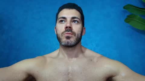 Snapshot of muscularmaster chatting on 06.21.26 muscularmaster onlyfans online show from 06.21.26