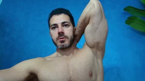 Snapshot of muscularmaster chatting on 06.22.26 muscularmaster onlyfans online show from 06.22.26