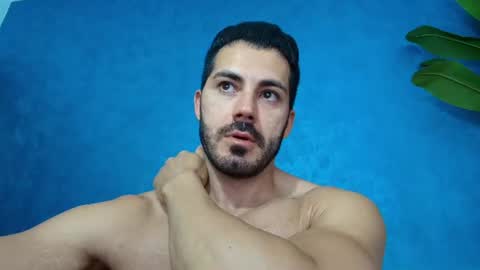 Snapshot of muscularmaster chatting on 06.22.26 muscularmaster onlyfans online show from 06.22.26