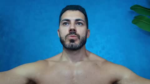 Snapshot of muscularmaster chatting on 07.04.26 muscularmaster onlyfans online show from 07.04.26