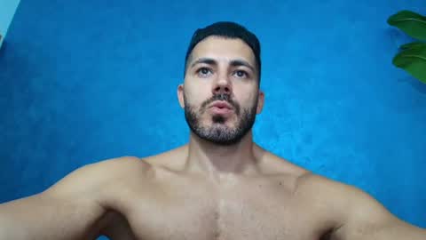 Snapshot of muscularmaster chatting on 07.18.26 muscularmaster onlyfans online show from 07.18.26