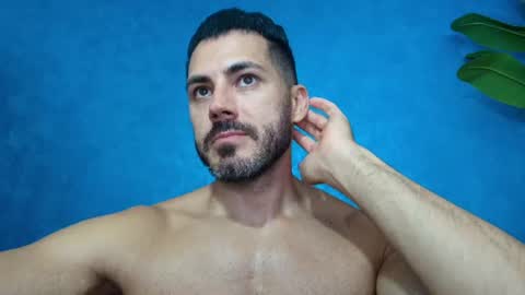 Snapshot of muscularmaster chatting on 07.21.26 muscularmaster onlyfans online show from 07.21.26