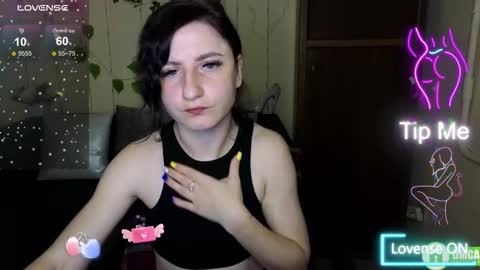 Snapshot of muse_kity_jeneva chatting on 10.31.25 Jeneva online show from 10.31.25