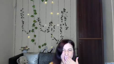 Jeneva online show from 04.28.26