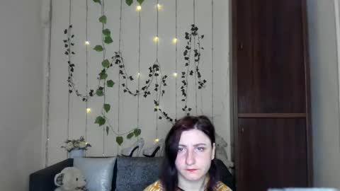 Jeneva online show from 04.29.26