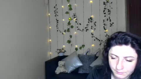 Jeneva online show from 06.15.26