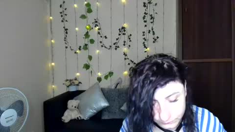 Jeneva online show from 06.17.26