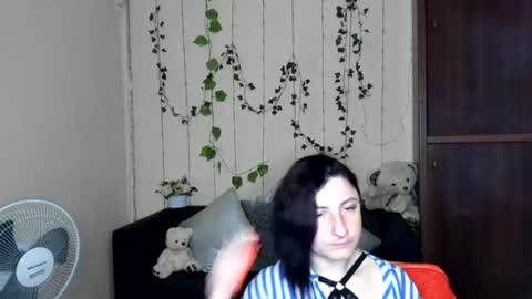 Jeneva online show from 06.18.26