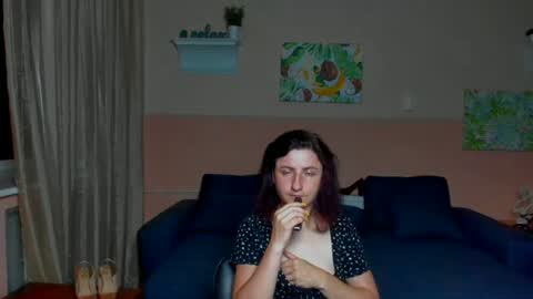 Jeneva online show from 07.22.26