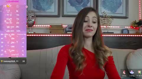 Luna  online show from 11.05.25