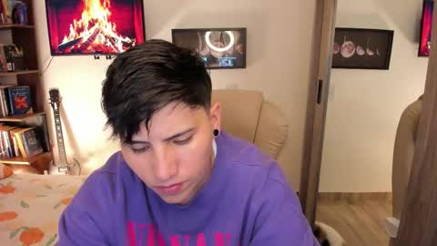 VALENTINA Luna  online show from 12.15.25