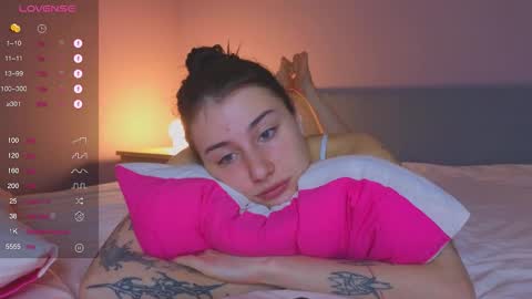 Snapshot of musya_mur chatting on 09.18.25 Im Marine online show from 09.18.25