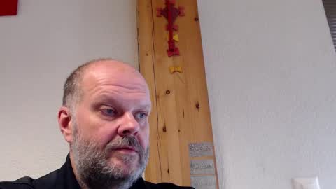 Snapshot of mutin chatting on 12.23.24 Mutin online show from 12.23.24