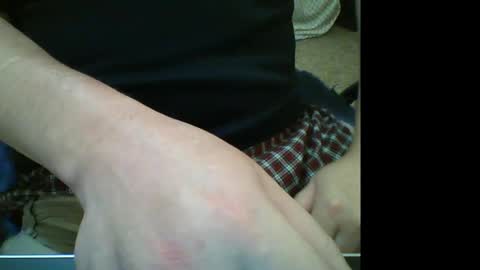 Snapshot of muzicdaddy4200 chatting on 11.18.25 SubDaddy420 online show from 11.18.25