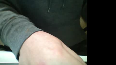 Snapshot of muzicdaddy4200 chatting on 01.09.26 SubDaddy420 online show from 01.09.26