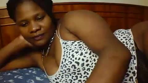 Snapshot of mwekas568403 chatting on 01.22.25 mwekas568403 online show from 01.22.25